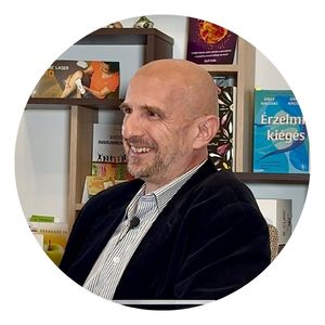 Otthoni Kezelés konzultáció - Szakértőink segítenek a biztonságos választásban és kérdései megválaszolásában. - Dr. Tóth Gyula Ernő - szakpszichológus - Vác